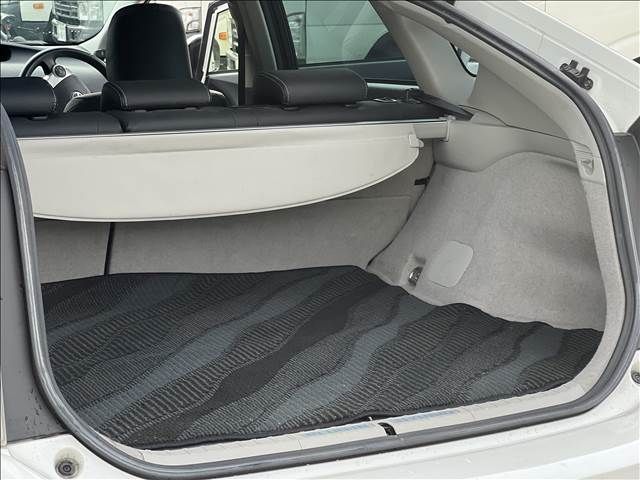 TOYOTA PRIUS PHV 2012 Image 31