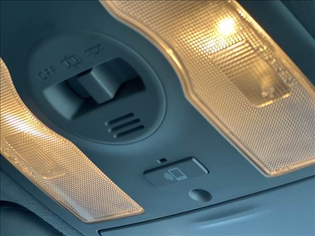 TOYOTA PRIUS PHV 2012 Image 31