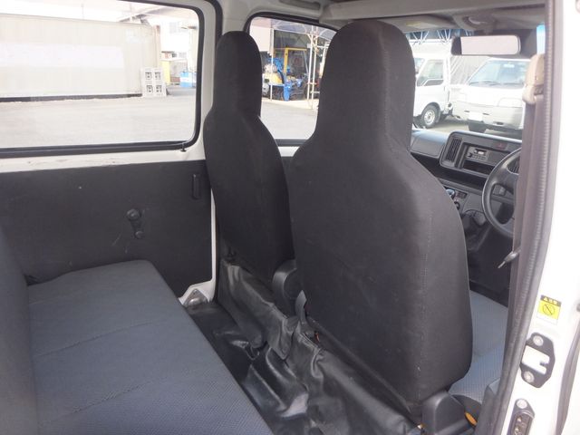 TOYOTA PIXIS VAN 4WD 2019 Image 31