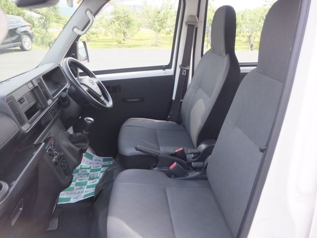 TOYOTA PIXIS VAN 4WD 2019 Image 31