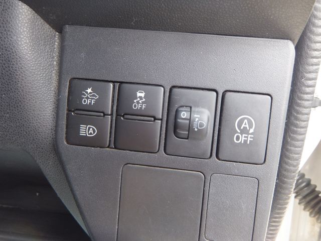 TOYOTA PIXIS VAN 4WD 2019 Image 31