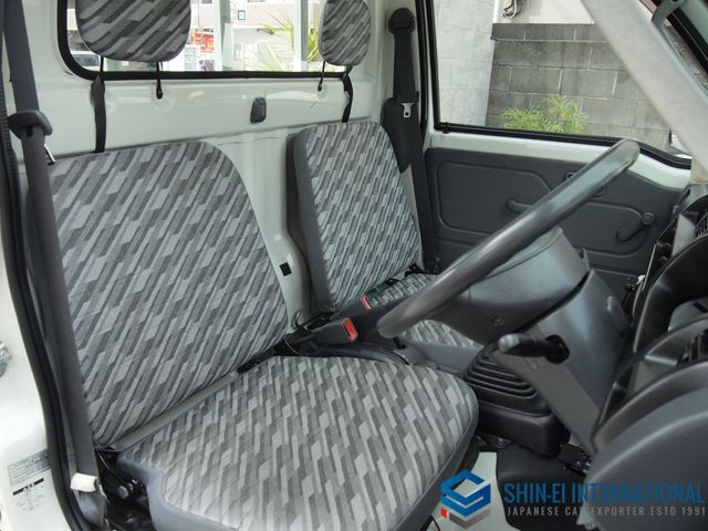 DAIHATSU HIJET TRUCK 4WD 2001 Image 31