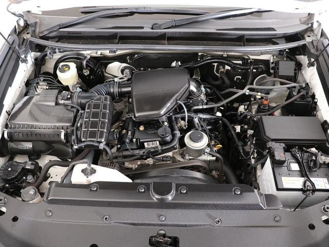 TOYOTA LANDCRUISER PRADO 2019 Image 31