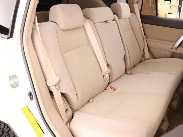 TOYOTA LANDCRUISER PRADO 2019 Image 31