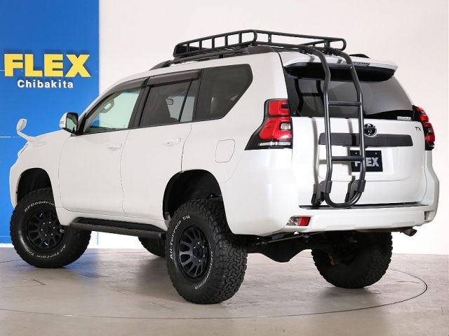 TOYOTA LANDCRUISER PRADO 2019 Image 31