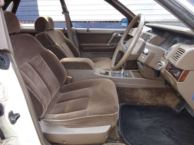 NISSAN GLORIA HARDTOP 1989 Image 31