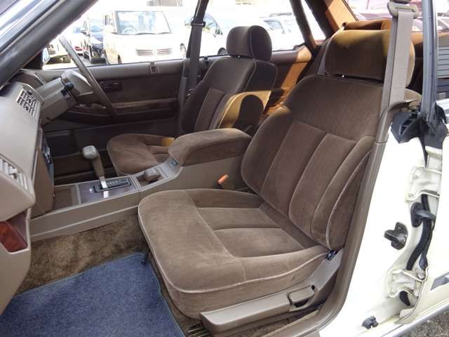 NISSAN GLORIA HARDTOP 1989 Image 31