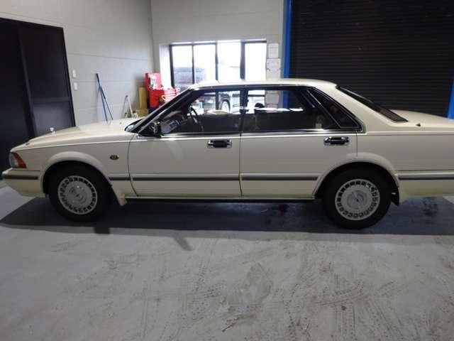 NISSAN GLORIA HARDTOP 1989 Image 31