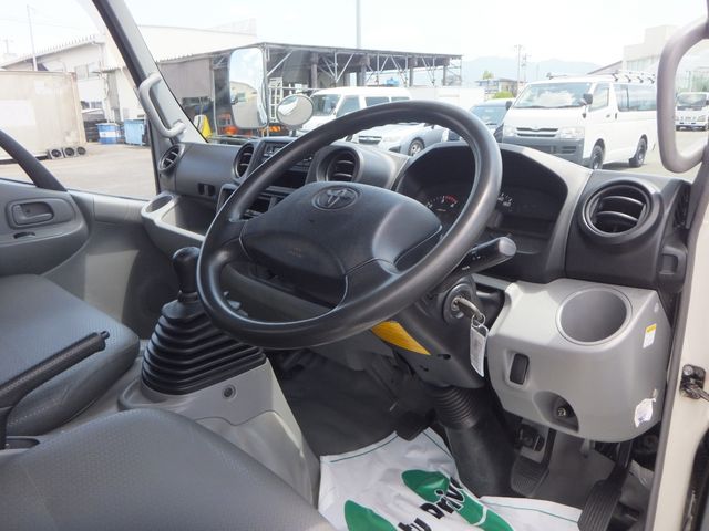 TOYOTA DYNA 2012 Image 31
