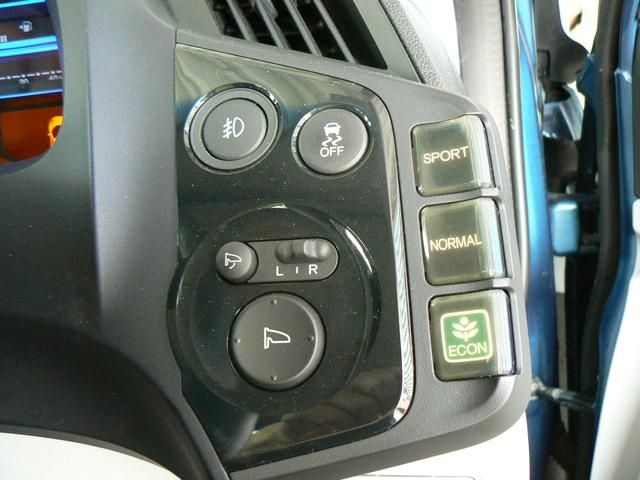 HONDA CR-Z 2011 Image 31