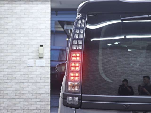 TOYOTA VOXY 2014 Image 31