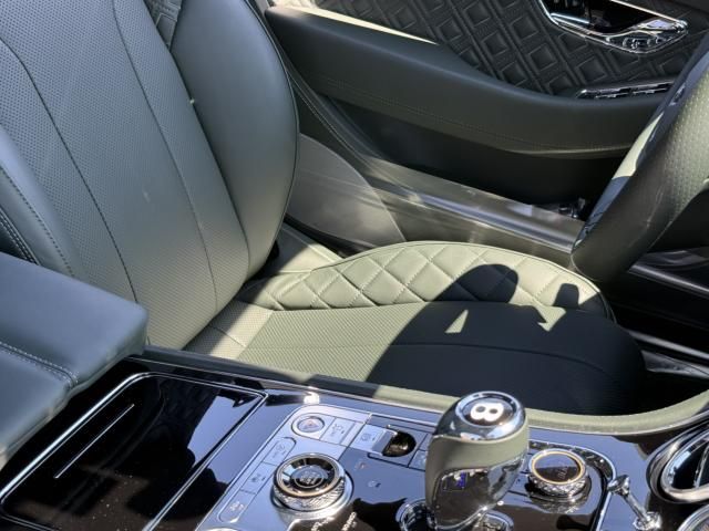 BENTLEY COUPE 2022 Image 31