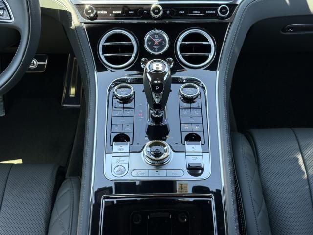 BENTLEY COUPE 2022 Image 31