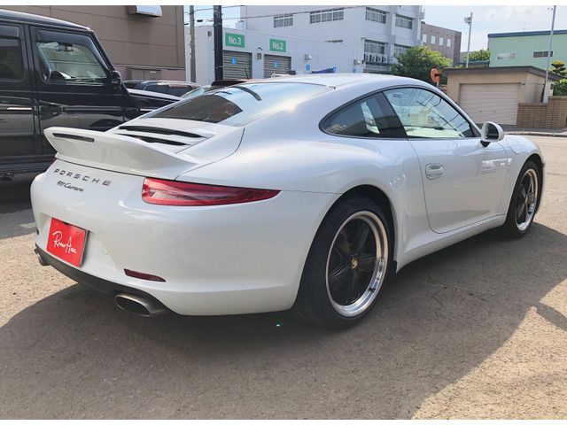 PORSCHE 911 2013 Image 31