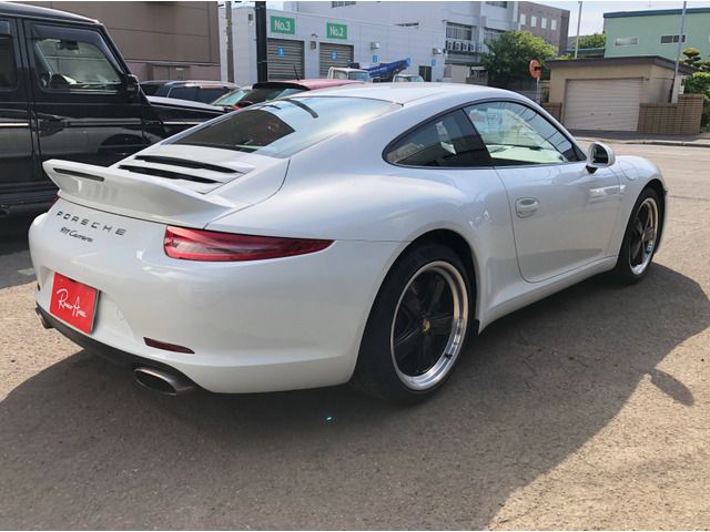 PORSCHE 911 2013 Image 31