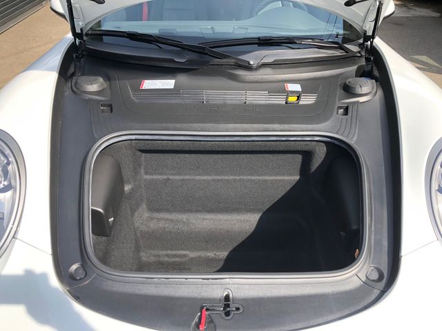 PORSCHE 911 2013 Image 31