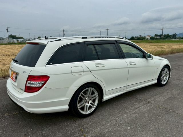 MERCEDES BENZ C CLAS 2010 Image 31