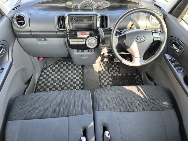 DAIHATSU TANTO CUSTOM 2010 Image 31