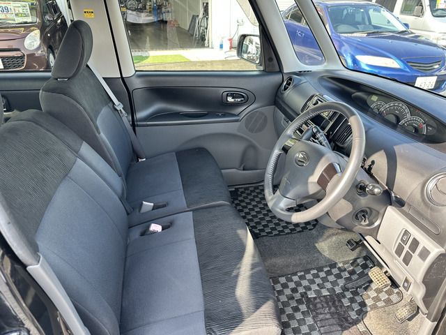 DAIHATSU TANTO CUSTOM 2010 Image 31