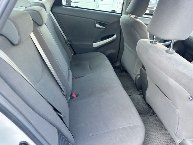 TOYOTA PRIUS 2011 Image 31