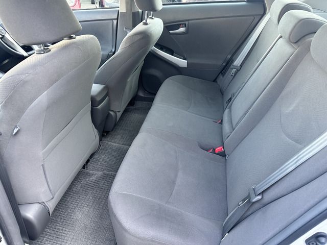 TOYOTA PRIUS 2011 Image 31