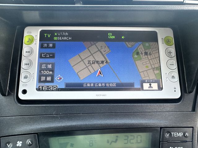 TOYOTA PRIUS 2011 Image 31