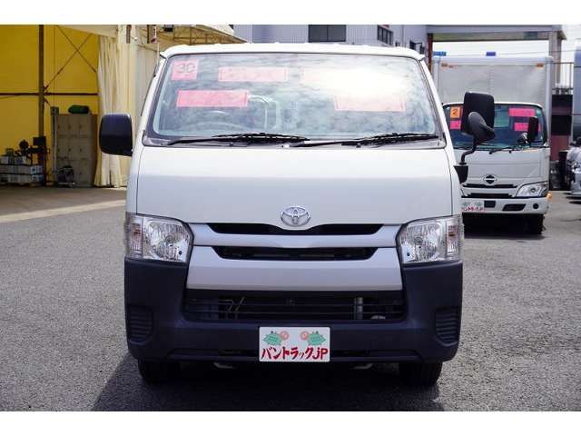 TOYOTA HIACE VAN 1.25T 2WD 2018 Image 31