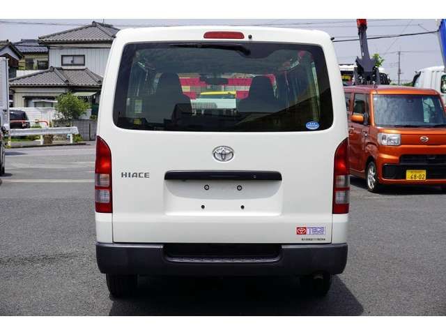 TOYOTA HIACE VAN 1.25T 2WD 2018 Image 31