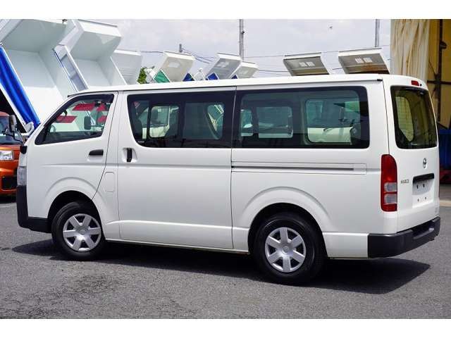 TOYOTA HIACE VAN 1.25T 2WD 2018 Image 31