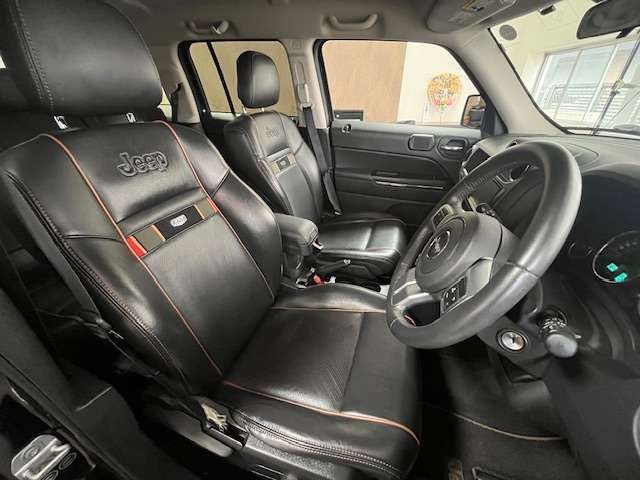 JEEP PATRIOT 2011 Image 31