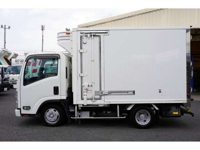 ISUZU ELF 2018 Image 31