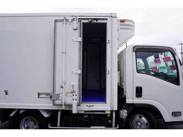 ISUZU ELF 2018 Image 31