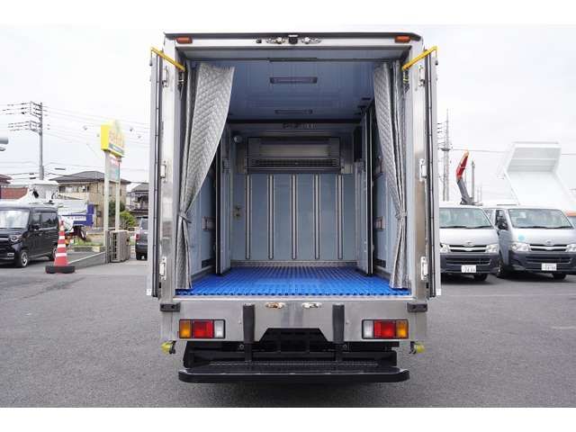 ISUZU ELF 2018 Image 31