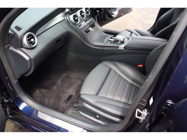 MERCEDES BENZ C CLAS 2017 Image 31