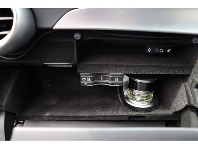 MERCEDES BENZ C CLAS 2017 Image 31