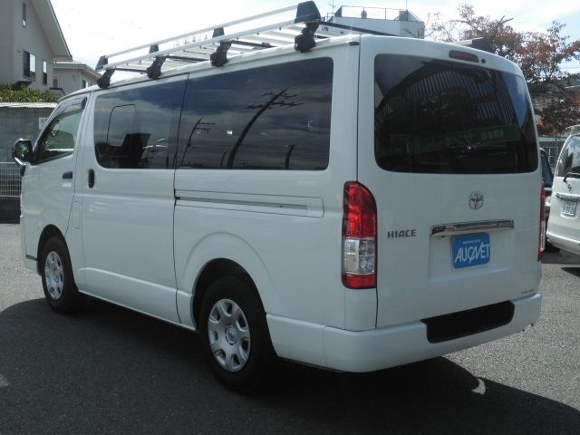TOYOTA HIACE VAN 1.15T 2WD 2020 Image 31