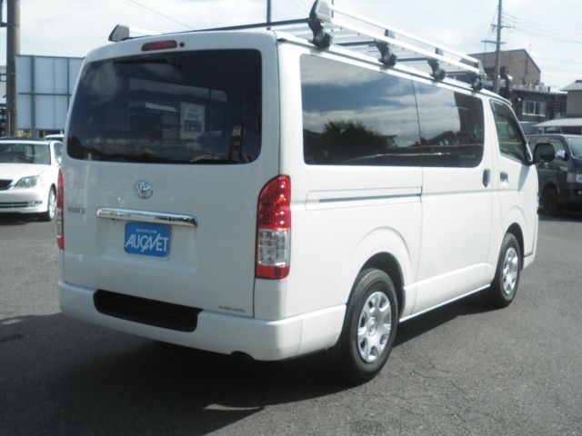 TOYOTA HIACE VAN 1.15T 2WD 2020 Image 31