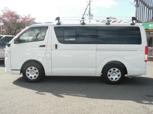 TOYOTA HIACE VAN 1.15T 2WD 2020 Image 31
