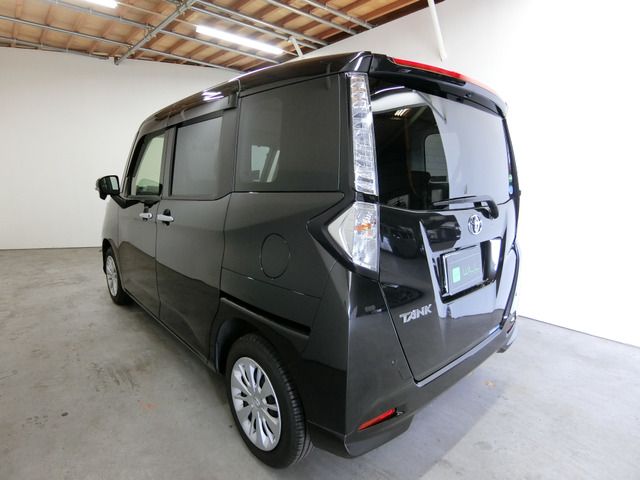 TOYOTA TANK 2017 Image 31