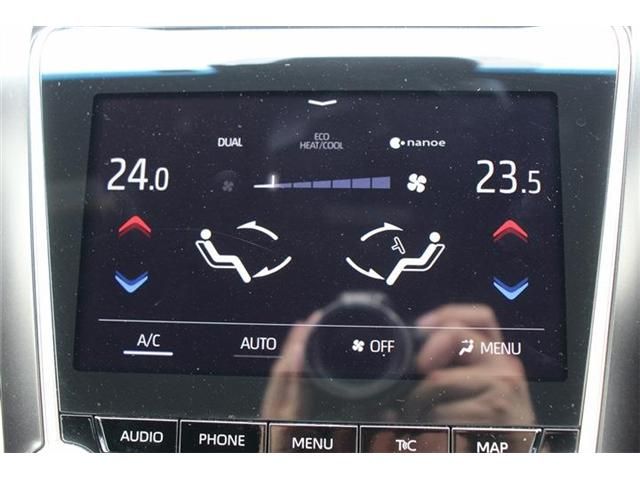 TOYOTA CROWN SEDAN HYBRID 2018 Image 31