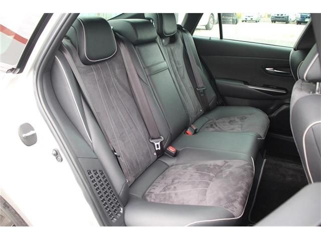 TOYOTA CROWN SEDAN HYBRID 2018 Image 31