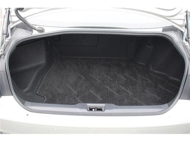 TOYOTA CROWN SEDAN HYBRID 2018 Image 31