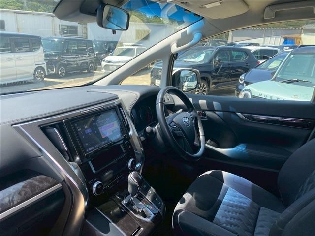 TOYOTA VELLFIRE 2019 Image 31