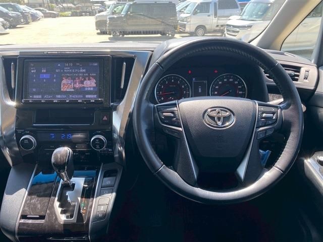 TOYOTA VELLFIRE 2019 Image 31