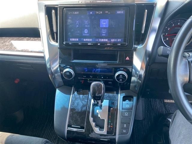 TOYOTA VELLFIRE 2019 Image 31