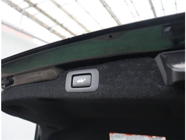 TOYOTA LEXUS GS300H 2017 Image 31