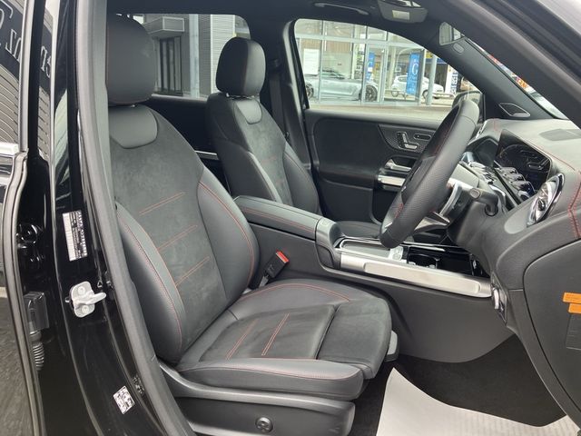 MERCEDES BENZ EQB 2025 Image 31