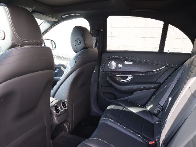 MERCEDES BENZ E CLAS 2017 Image 31