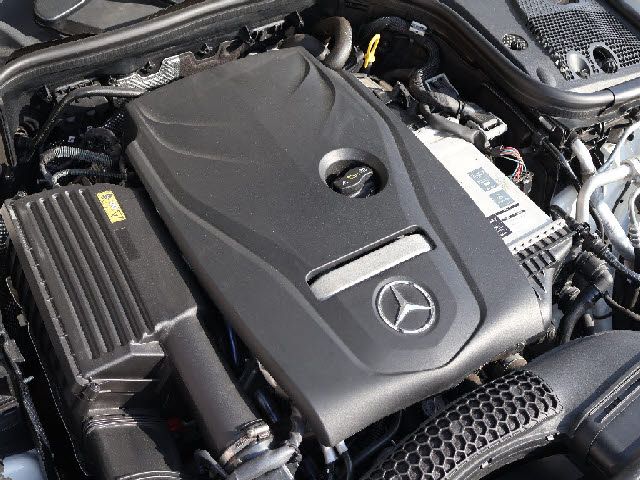 MERCEDES BENZ E CLAS 2017 Image 31