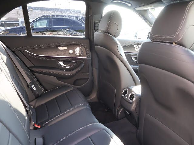 MERCEDES BENZ E CLAS 2017 Image 31